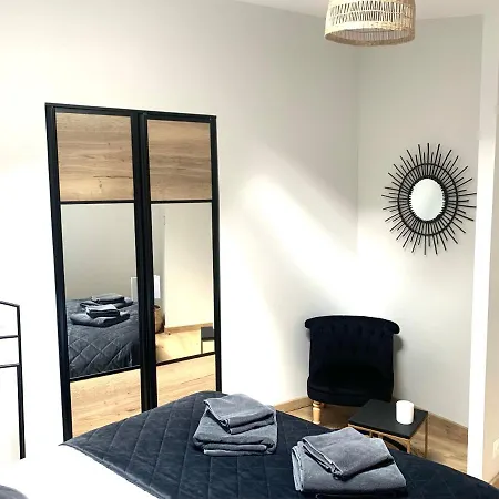L'atelier - Rdc - 50m - Remparts 500m Apartment *
